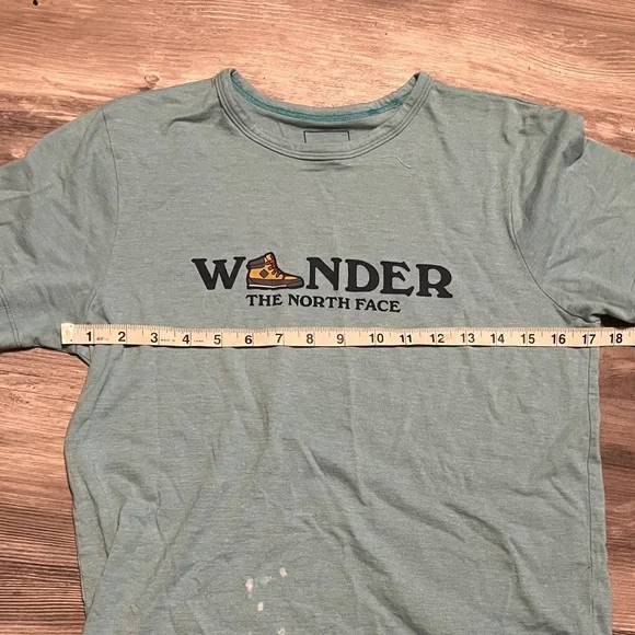 The North Face women’s Teal Wander T-Shirt - Picture 2 of 5